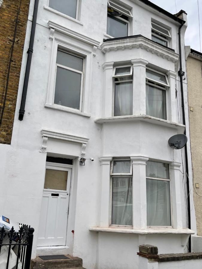 Elmdene Road Lägenhet London Exteriör bild